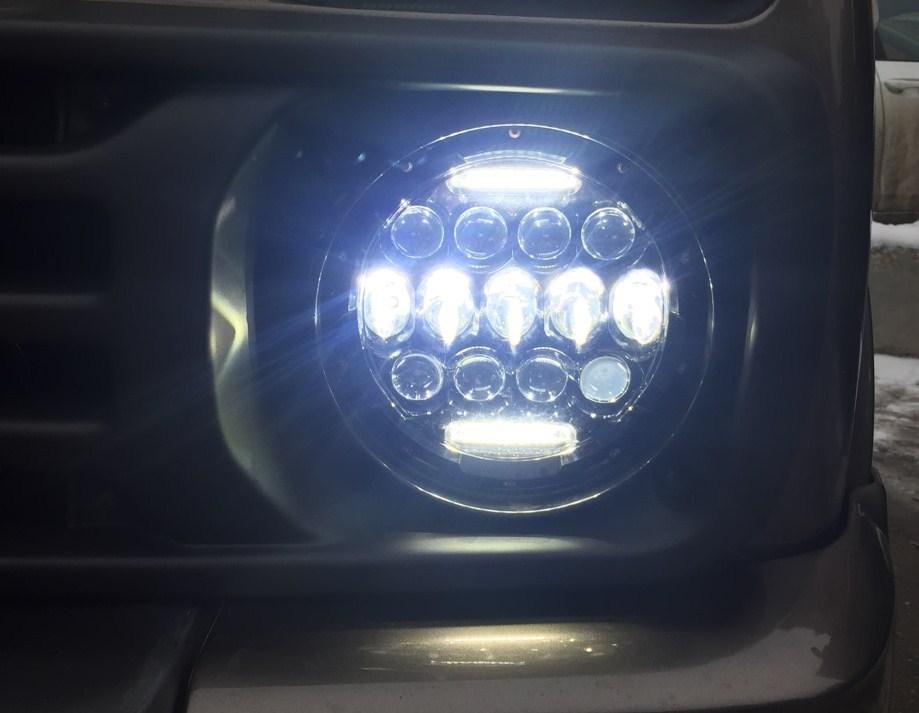 Black 7" Daymaker LED Round Headlights на ниве